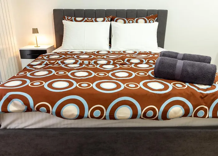 Planet - Harmony Lux & *