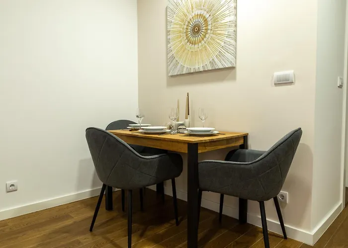 Planet - Harmony Lux & Apartman Ni